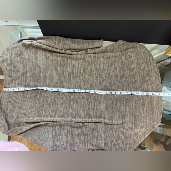 Brown Tunic Top sweater- Sz L - Picture 9 of 9